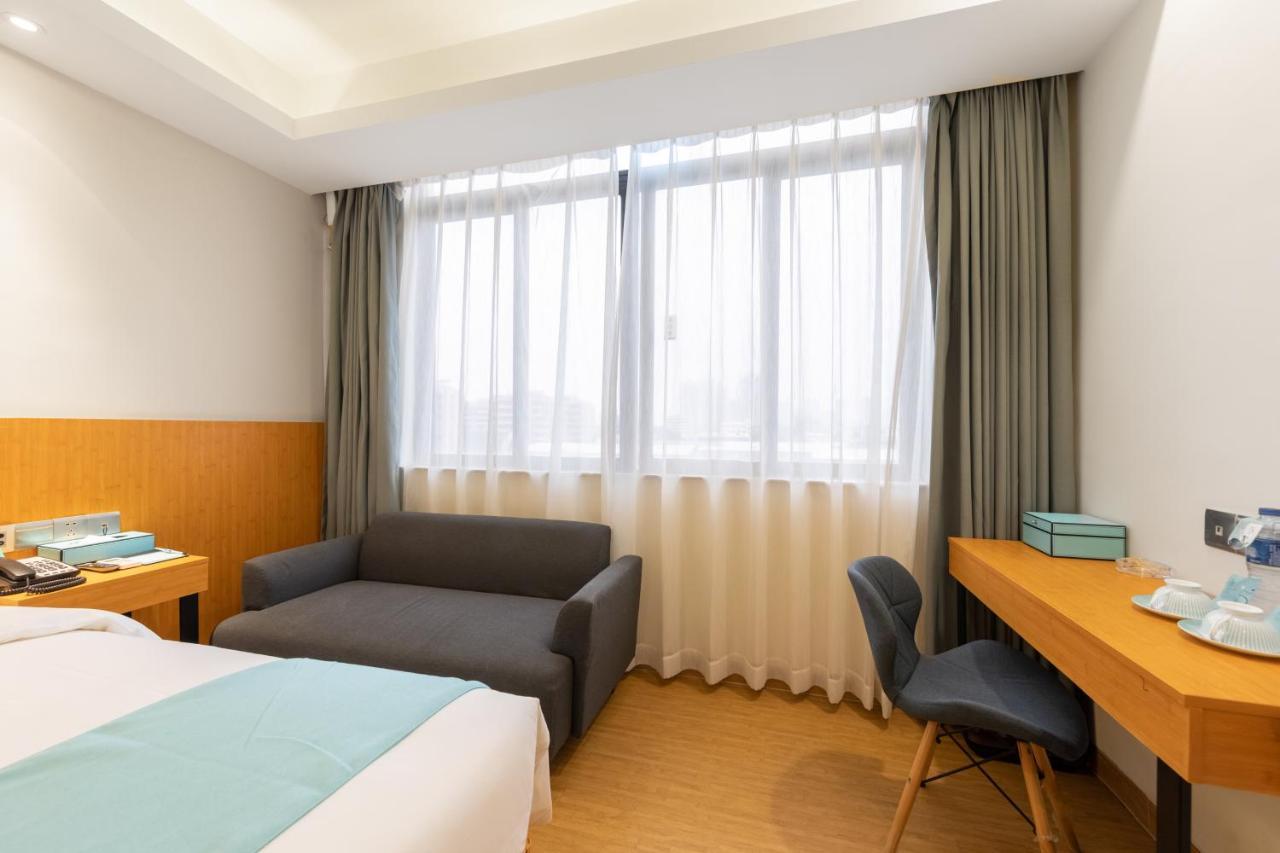 Xana Lite Hotel - Guangzhou Fangcun Huadiwan Metro Station Ngoại thất bức ảnh