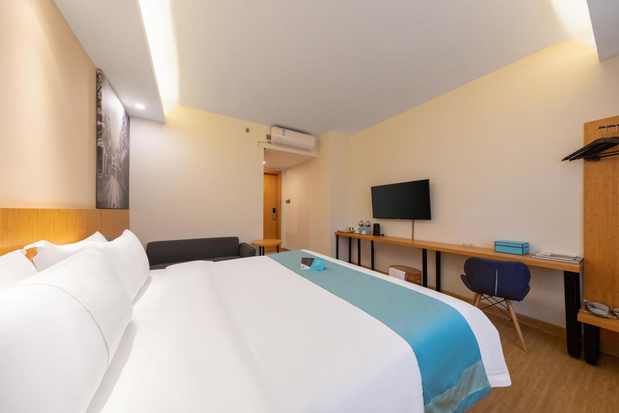 Xana Lite Hotel - Guangzhou Fangcun Huadiwan Metro Station Ngoại thất bức ảnh