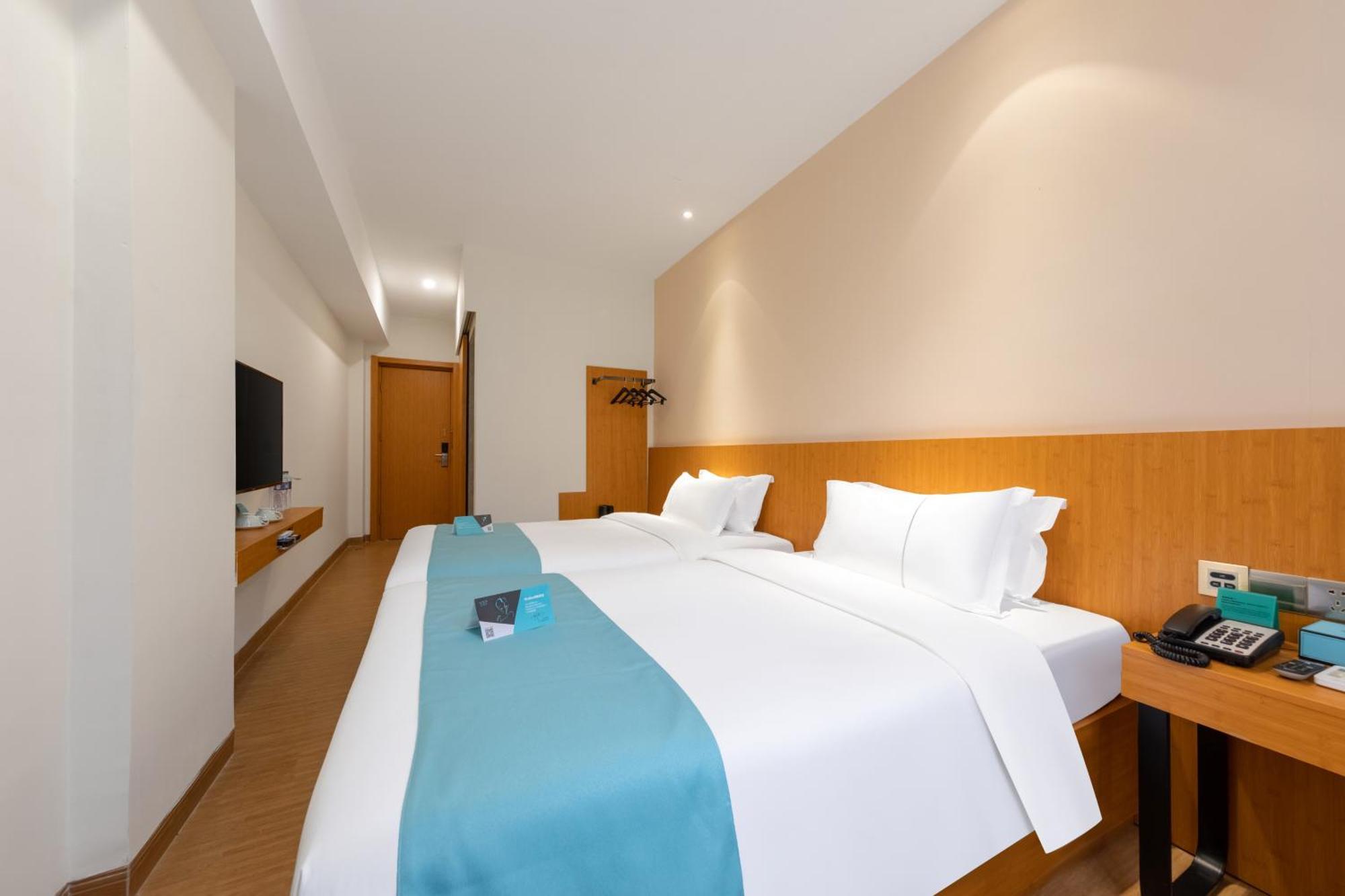 Xana Lite Hotel - Guangzhou Fangcun Huadiwan Metro Station Ngoại thất bức ảnh