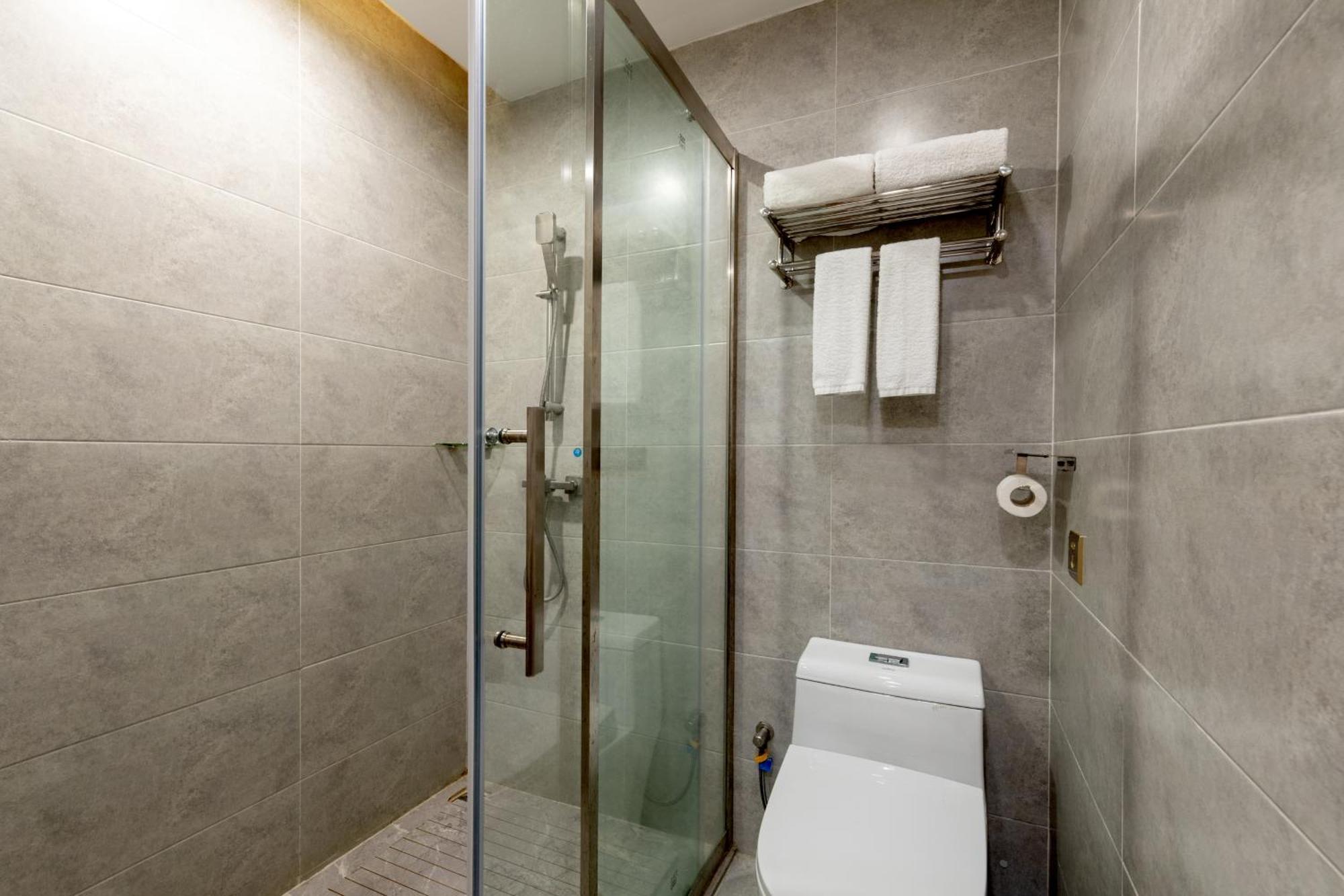Xana Lite Hotel - Guangzhou Fangcun Huadiwan Metro Station Ngoại thất bức ảnh