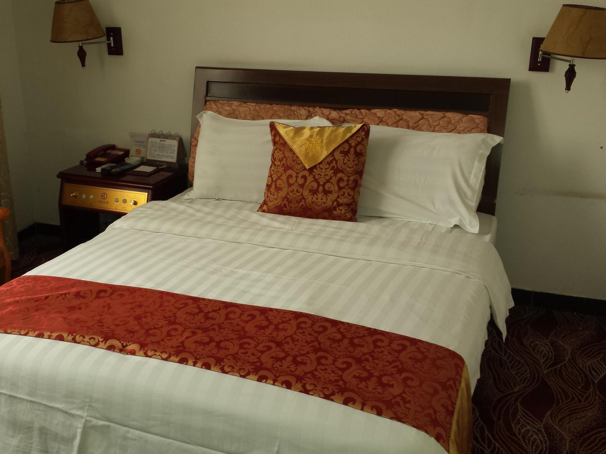 Xana Lite Hotel - Guangzhou Fangcun Huadiwan Metro Station Ngoại thất bức ảnh